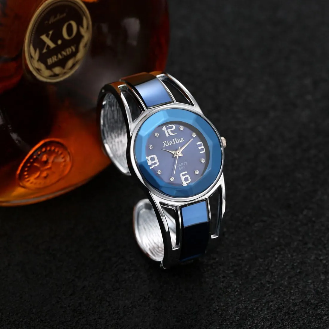 Gosasa Women's Watch Stunning Design Metal Band Small and Medium Size Cuff Bangle Dress Watch 6 Inches Gifts Set with Bracelet